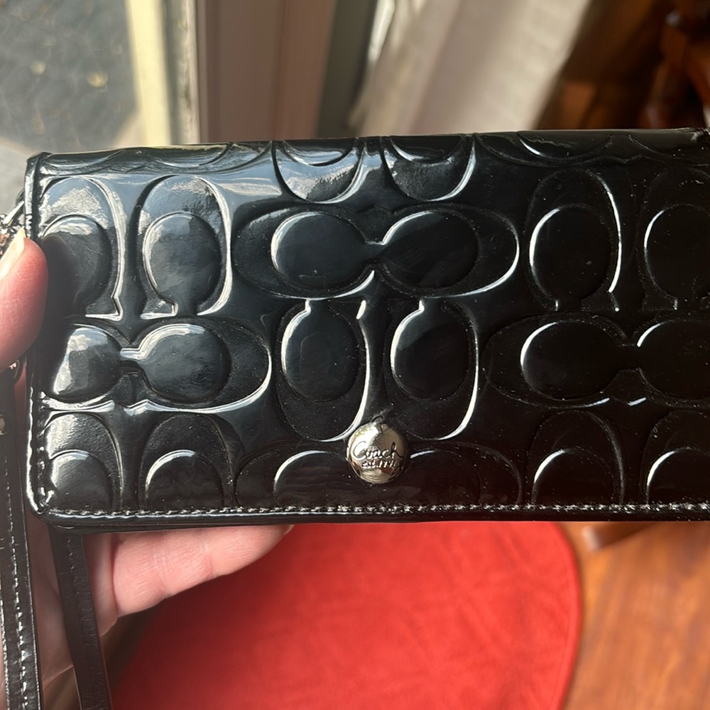 Coach Black patten leather wristlet Accessories - Picture 6 of 16